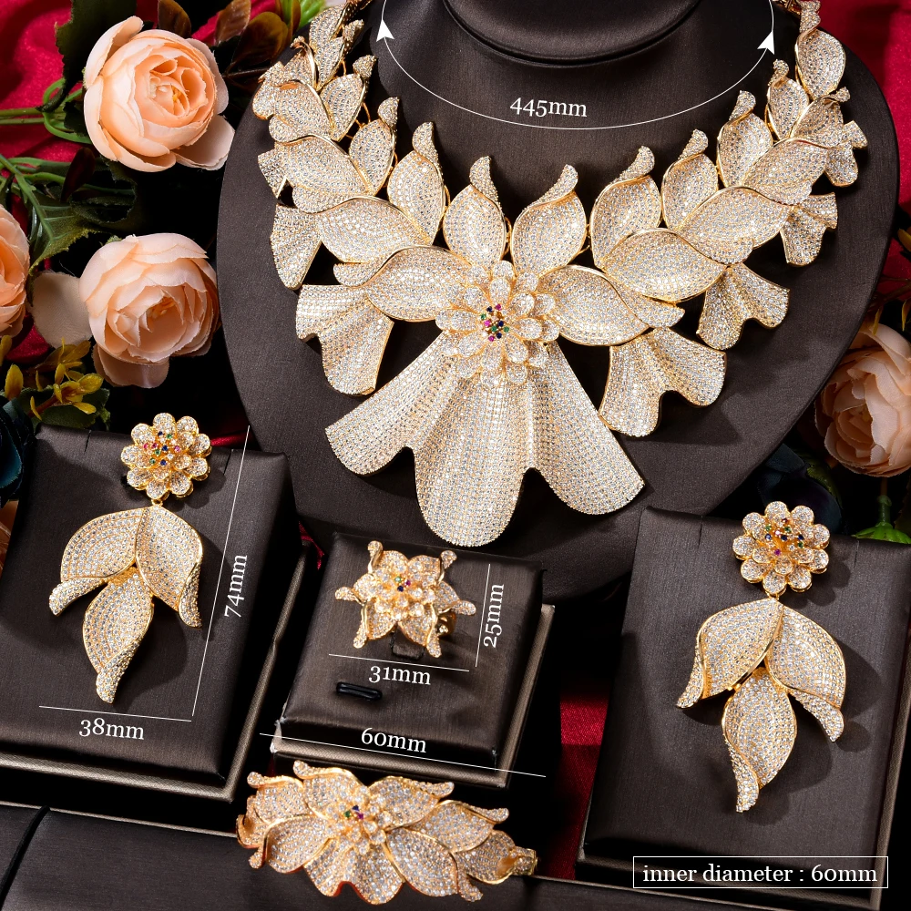 Комплект из колье и серёг с кольцом