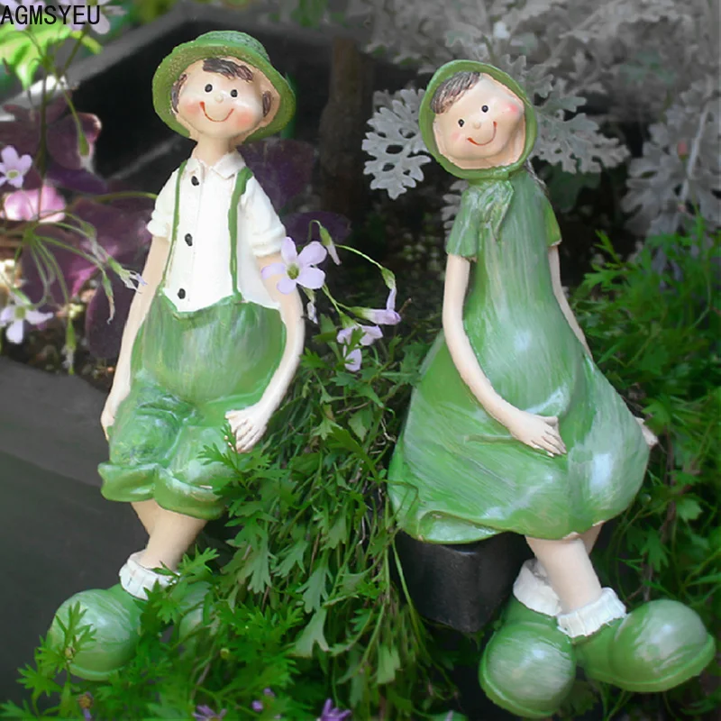 

AGMSYEU Creative Pastoral Country Cartoon Couple Decoration Resin Crafts Hand Carved Garden Balcony Living Room Decoration