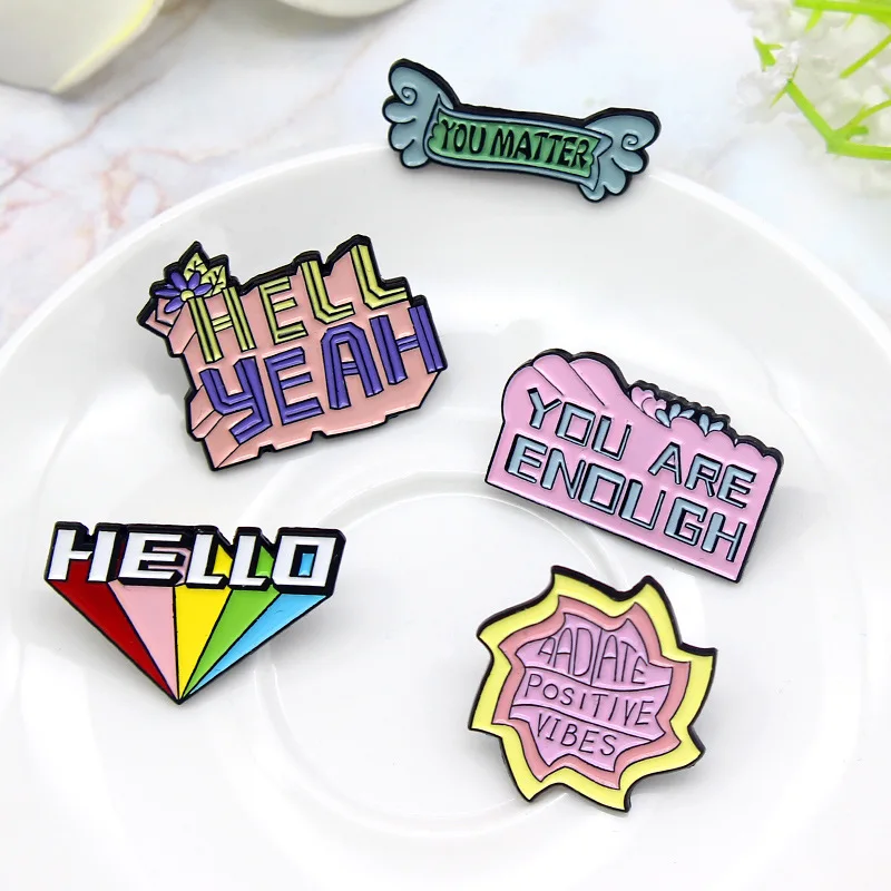 Мультяшные милые крылья ангела искусственный значок с текстом модный лацкан