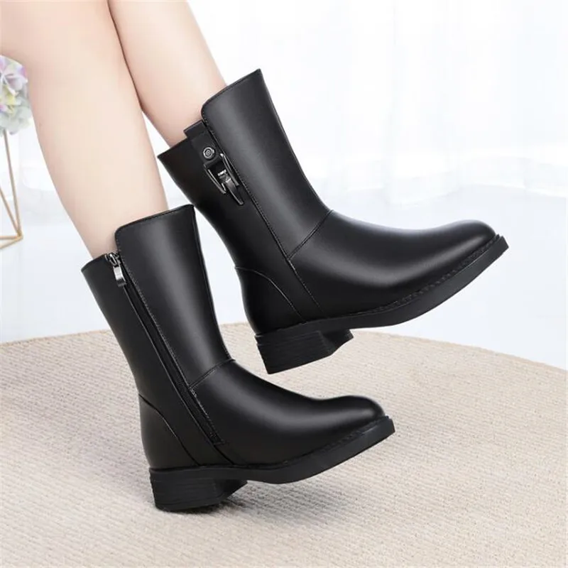 

New Winter Fashion Boots Women Boots Comfort Warm Inside Plush / Wool Boots Genuine Leather Shoes Women Shoes Boots Plus Size