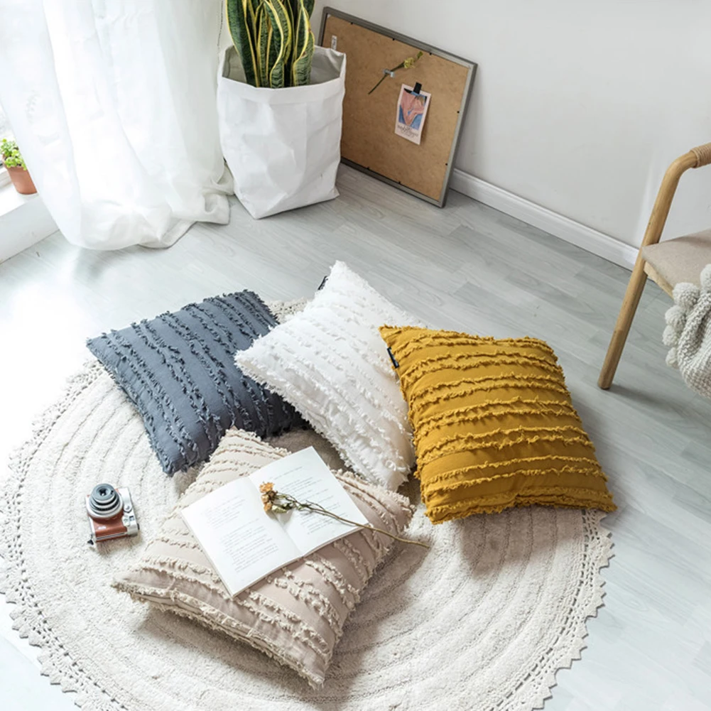 Качественная наволочка для диванной подушки квадратная белый желтый цвет