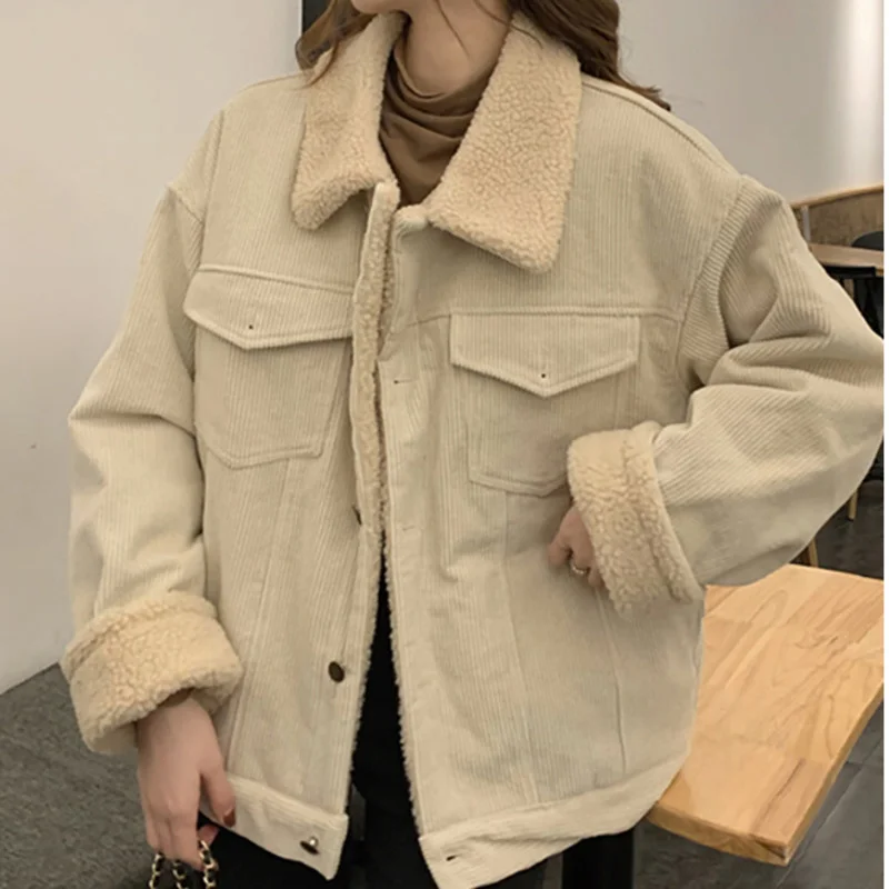 

2021imitation Lamb Wool Thickened Coat Autumn Winter New Design Sense Splicing Single Breasted Warm Corduroy Top for Women
