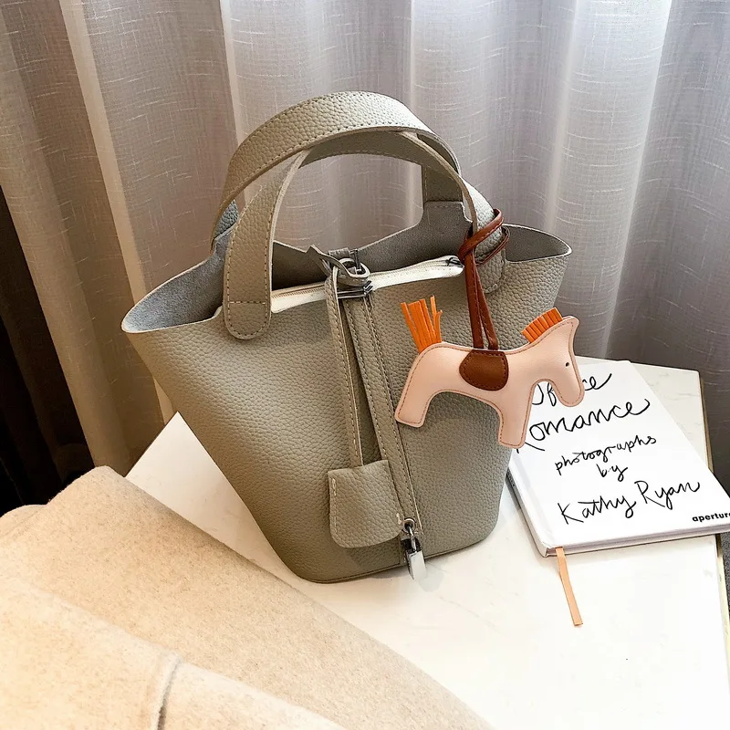 Дизайнерская женская сумка ведро из мягкой кожи повседневная тоут