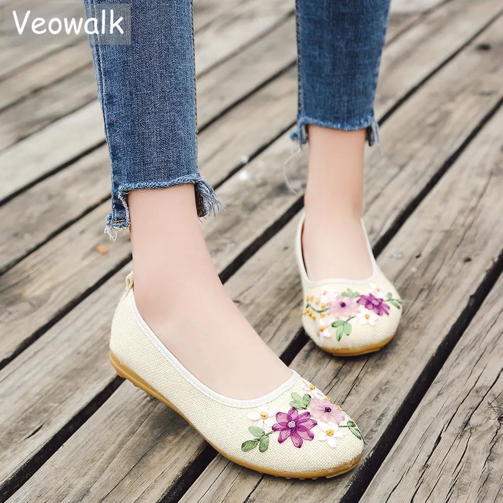 Женские винтажные туфли Veowalk с вышивкой на плоской подошве цветами без застежки