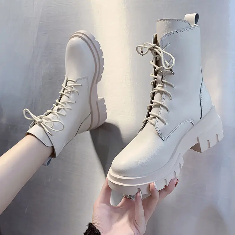 Женские ботильоны на платформе белые мотоциклетные ботинки в стиле панк Боевая