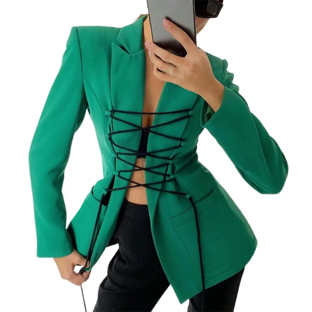 Женский офисный блейзер с карманами облегающий жакет отложным воротником