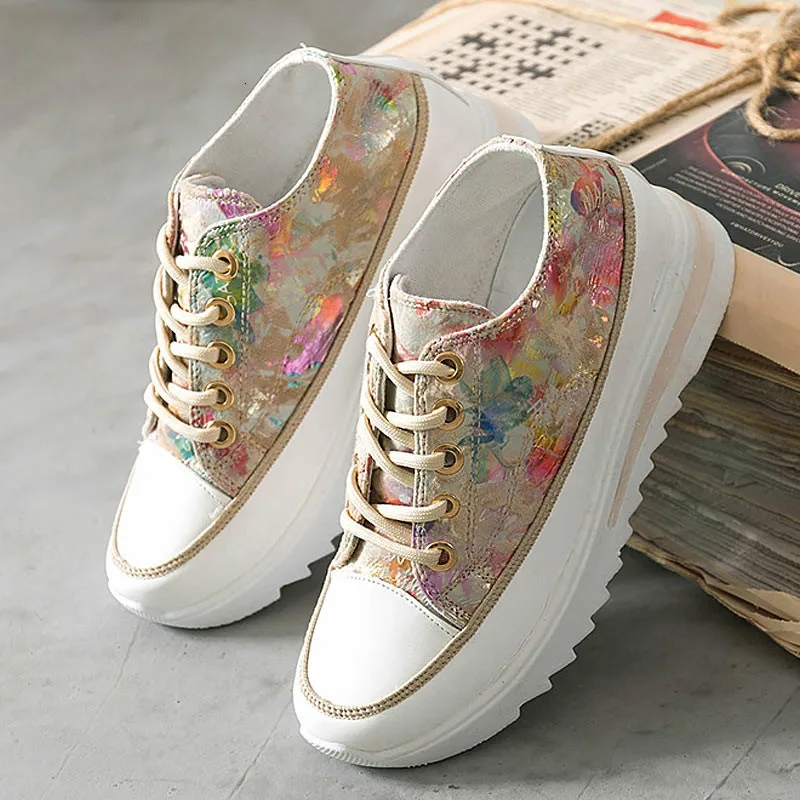 Кроссовки женские на платформе повседневная обувь шнуровке с цветочным принтом