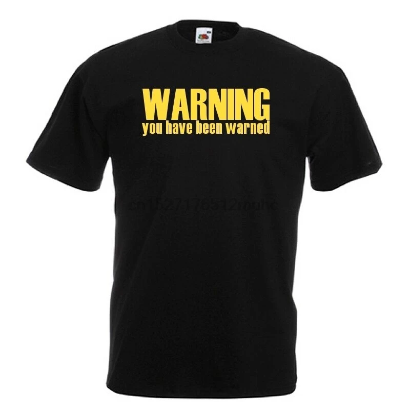 Забавная предупреждающая черная стандартная футболка |