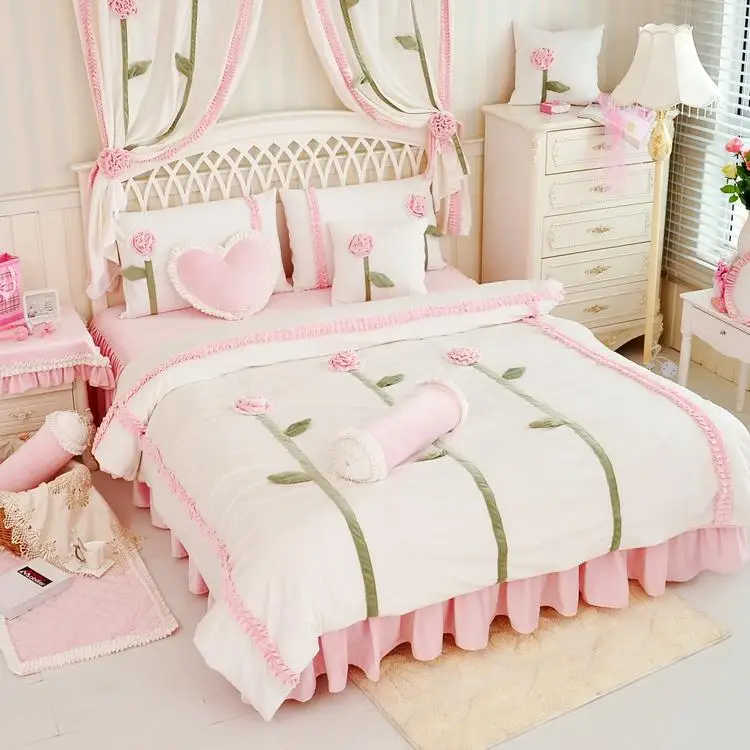 

Комплект постельного белья «Принцесса» из бархата, розового, фиолетового, белого цветов, пододеяльник, простыня, наволочка, Комплект постел...