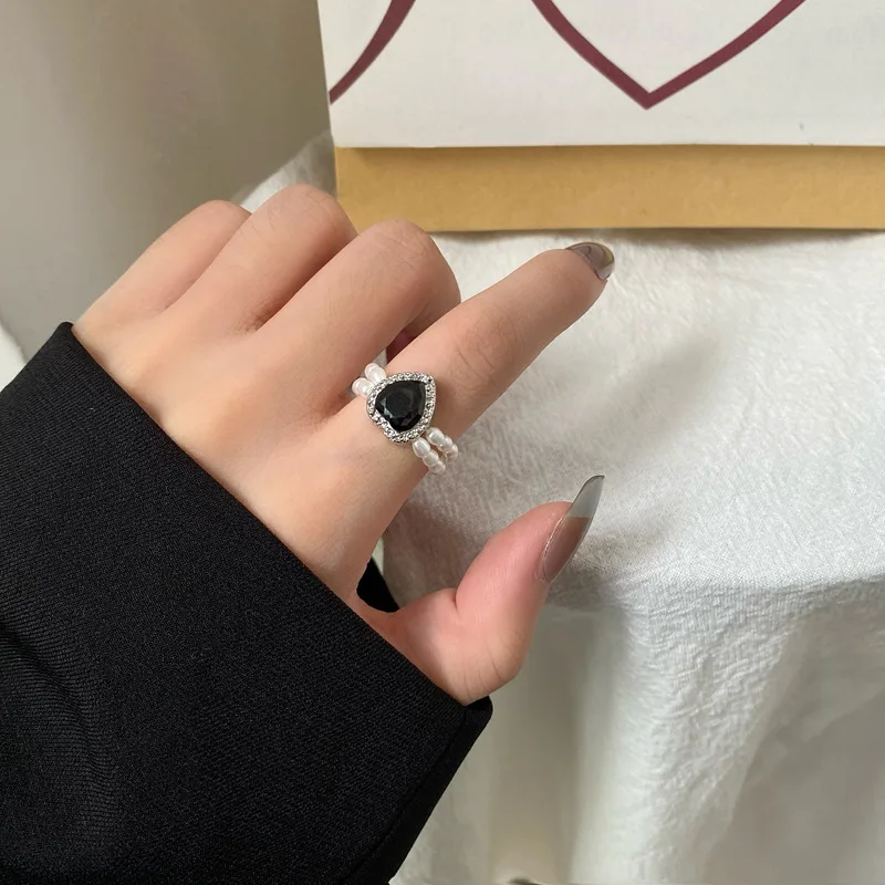 

Elegant Bead Heart Finger Rings For Women Simple Round Couple Ring Aesthetic Jewelry Accessories 2021 New