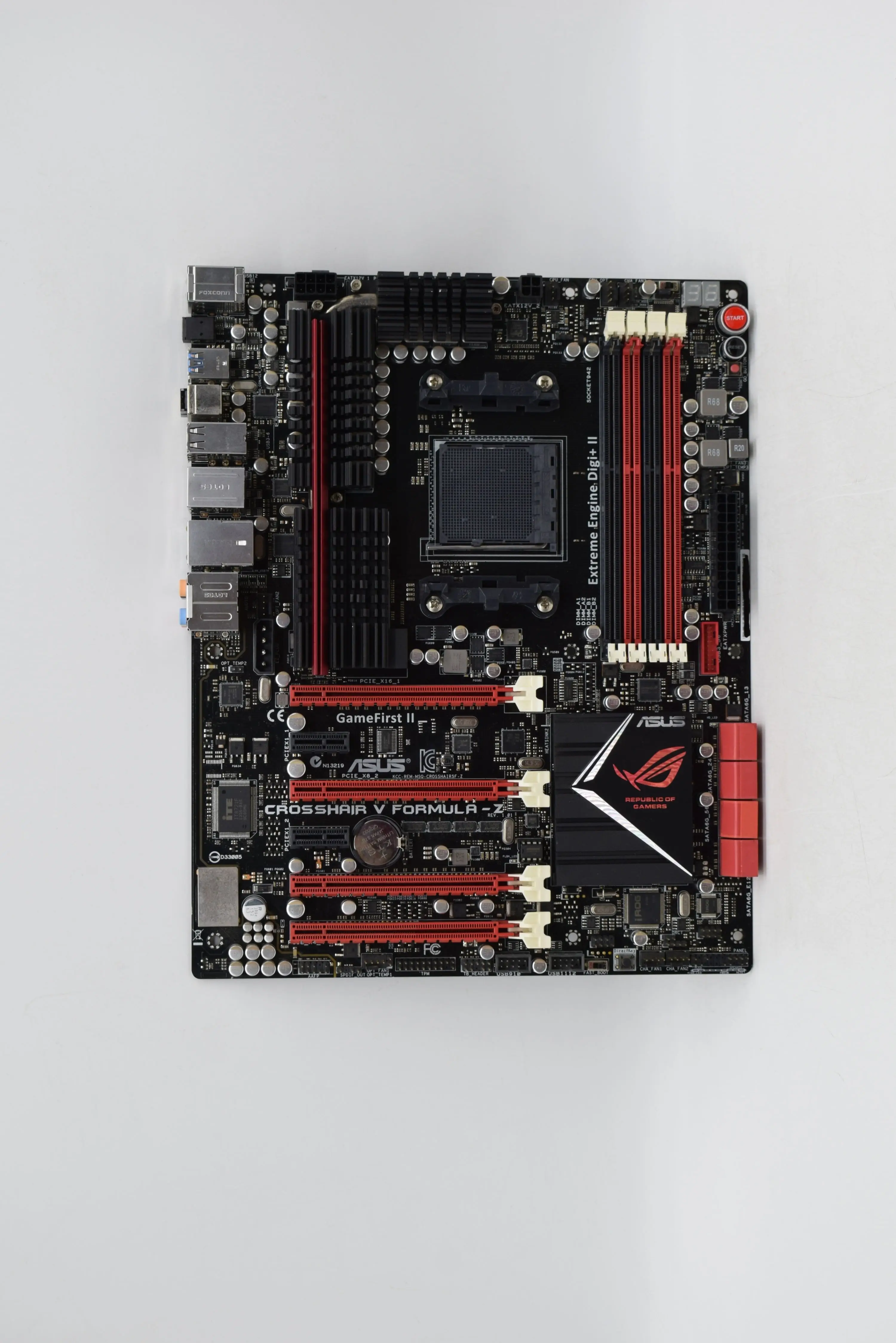 Для ASUS Crosshair V Formula Z C5F Socket AM3 + DDR3 32GB USB2.0 USB3.0 б/у настольная материнская