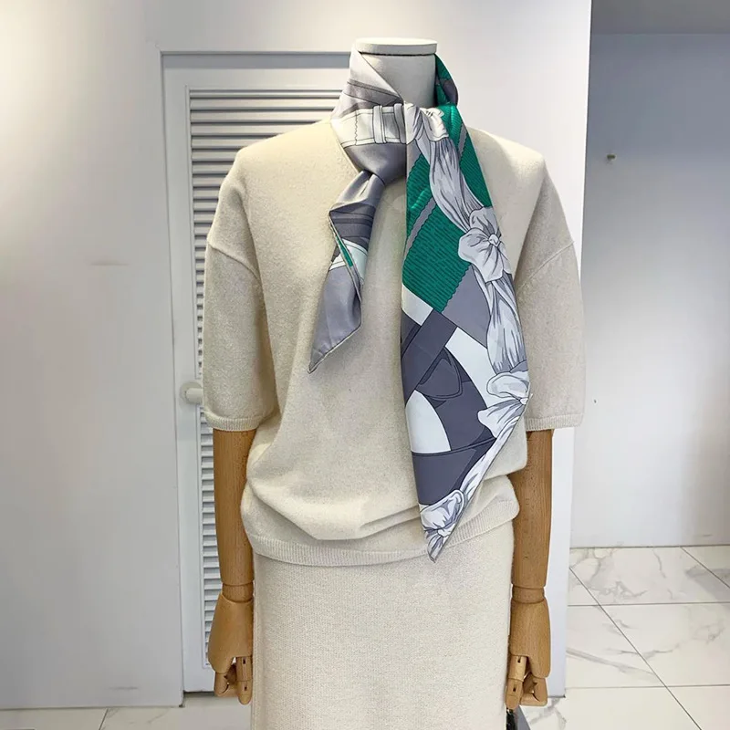

Hot 2020 Women Adult Print Hijab Winter 100% Twill Mulberry Silk Scarves Summer Autumn Bandana Hijab Foulard Pashmina Poncho