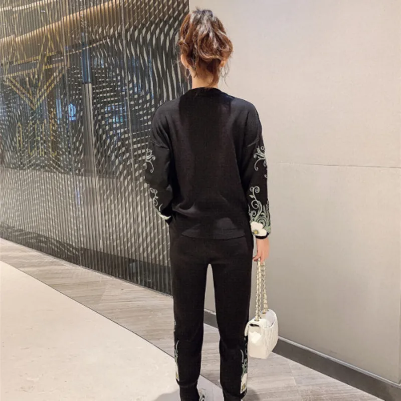High Quality Winter 2 Piece Sets Women Embroidery Knitted Sweatshirt Pant Suits Elastic Waist Pant Pullovers Tracksuit Femme enlarge