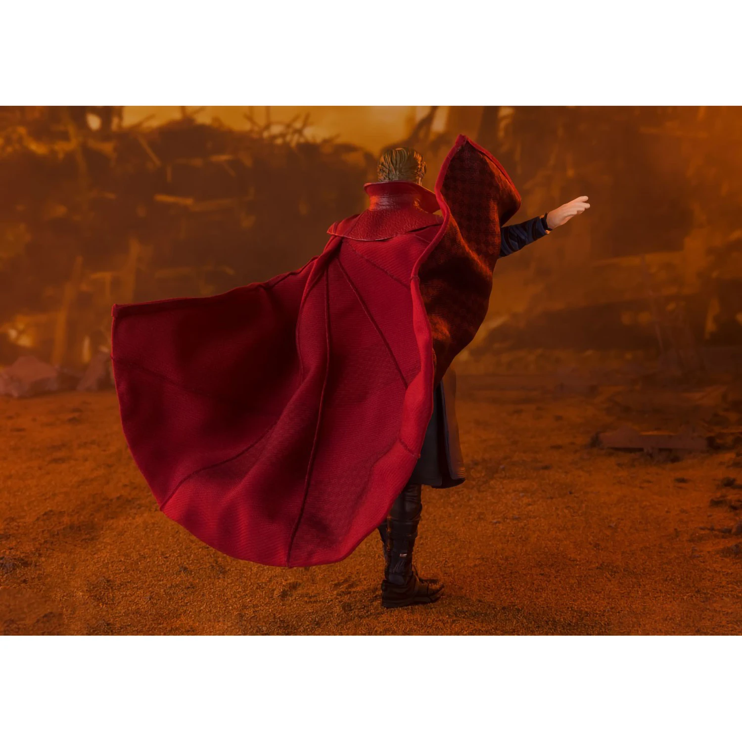 Фигурка S.H.Figuarts Avengers: Infinity War Doctor Strange Battle On Titan Edition 608925|Игровые фигурки и