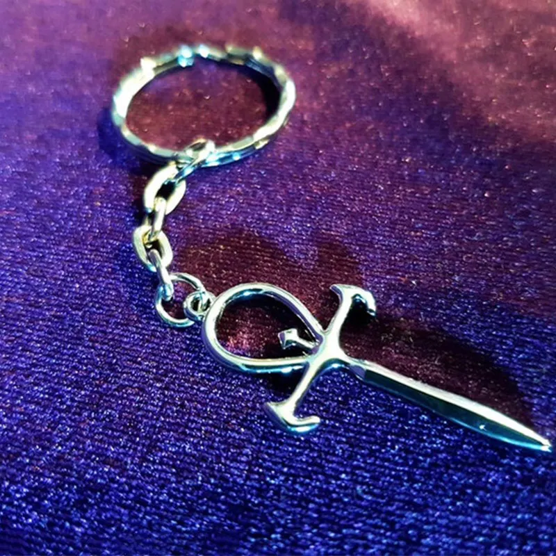 Брелок на ногу вампира окулятный Готический заказ Дракулы в готическом стиле