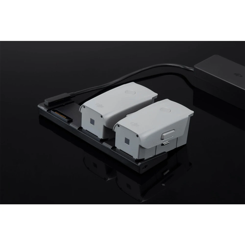 Зарядное устройство для аккумулятора DJI Mavic Air 2 заряжается от 3 батареек в