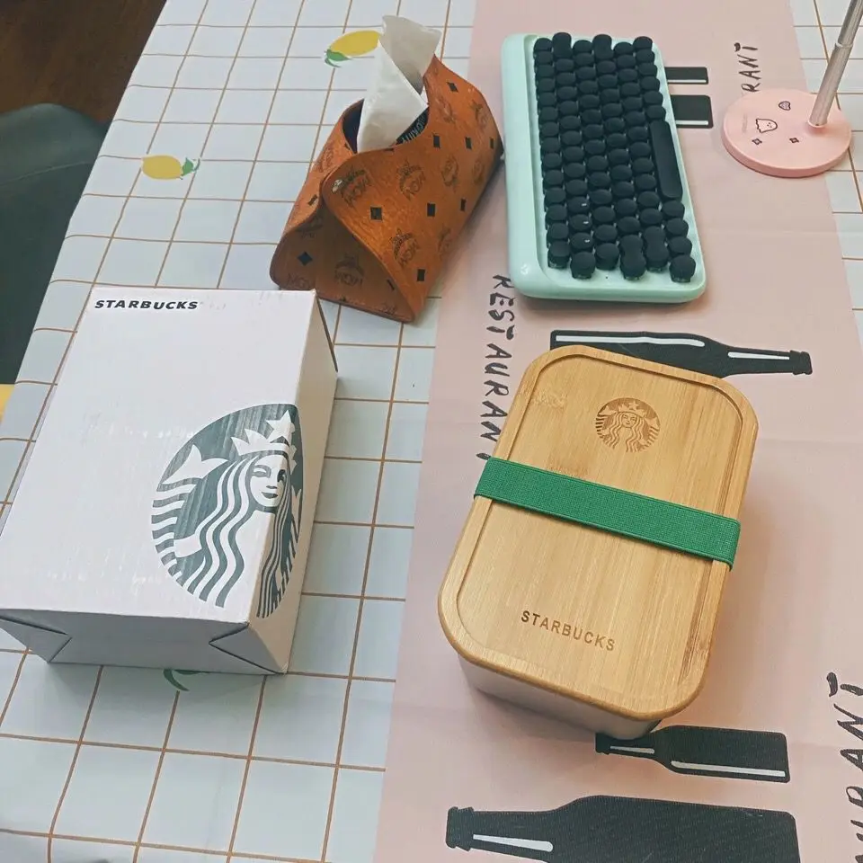 

Starbucks Lunch Box 304 Stainless Steel Food Grade Accompanying Picnic Bento Lunch Box with Bamboo Lid 1.2L Food Storage