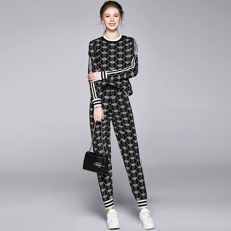 Осенний Женский трикотажный комплект из 2 предметов с принтом короны пуловер