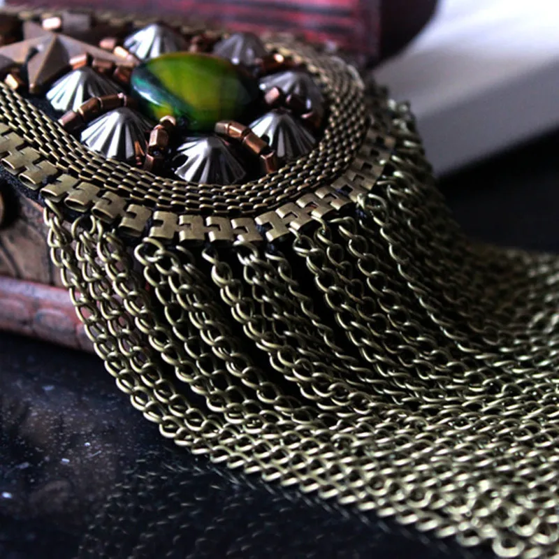 Бижутерия ручной работы в стиле рок большая брошь с кисточкой на плечо эполеты