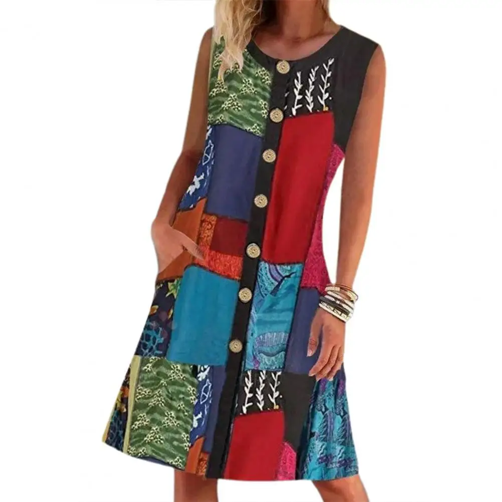 

Платье женское, без рукавов, с карманами, средней длины