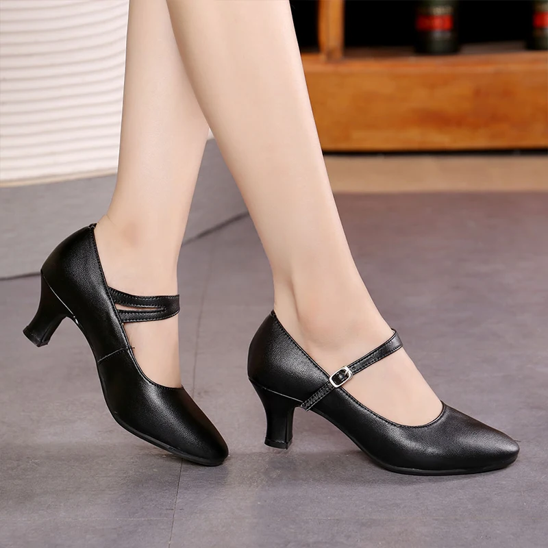 2022 New Arrivals Genuine Leather Latin Dance Shoes For Women Closed Toe Party Nightclub Dancing Shoes For Ballroom 5 Colors