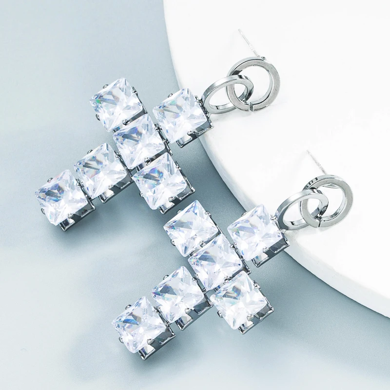 

European and American Shiny Zircon Open Cross Full Diamond Earring Baroque Style Luxury Retro Design Earrings Ladies Accessories