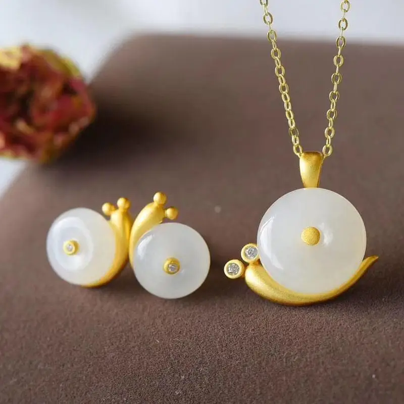 

Серьга-гвоздик в ретро стиле из натурального белого нефрита с маленькими ушками улитки, кулон из стерлингового серебра 925 пробы с инкрустац...