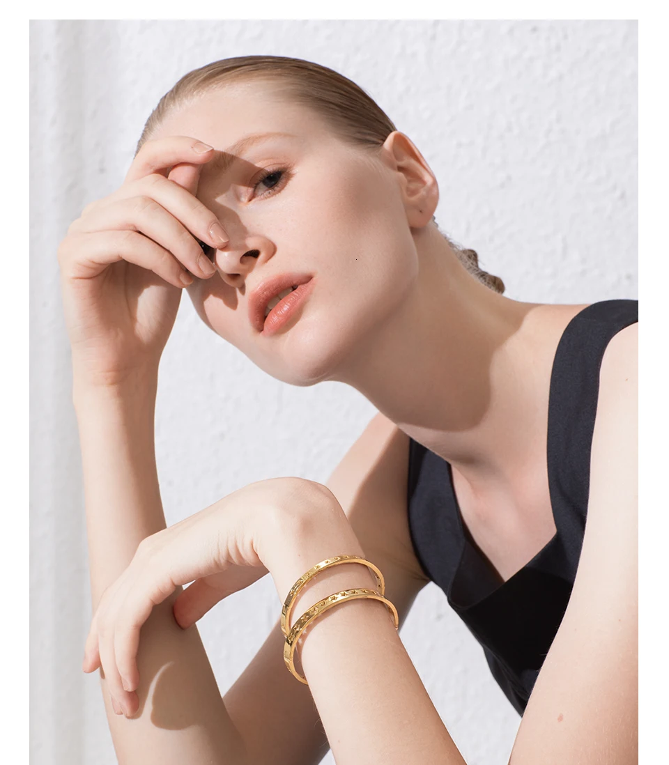 ENFASHION Hollow Stars Bangles& Bracelets For Women Gold Color Stainless Steel Cuff Bracelets Friends Gifts Jewelry BM192011