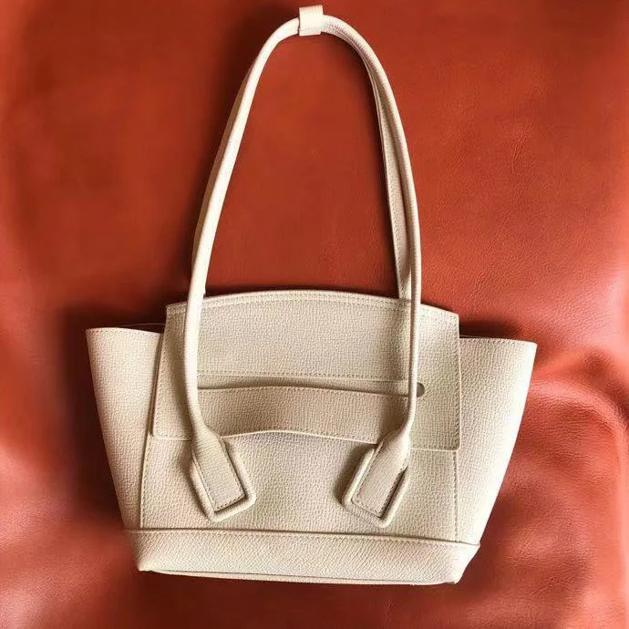 

Summer new leather women's bag Bat Bag catfish bag women's handbag women's smiling face bag