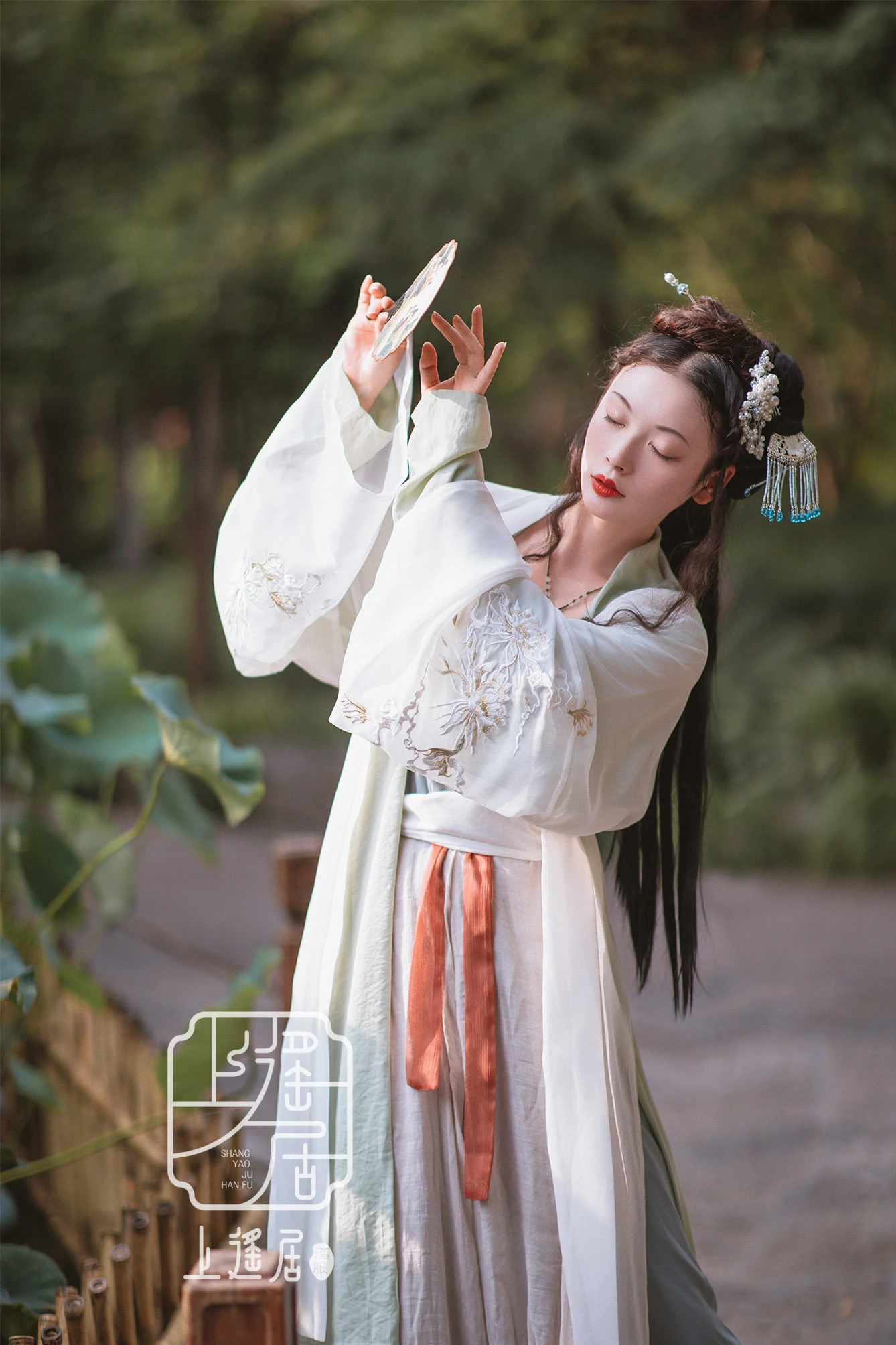 

На дистанционном управлении [Выбор времени песни брюки наборы с вышивкой мандарин платье восстановление песни брюки Спот]