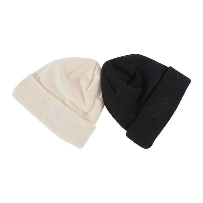 Зимняя шапка bean шерстяная с вышивкой теплая бархатная унисекс вязаная резьбой