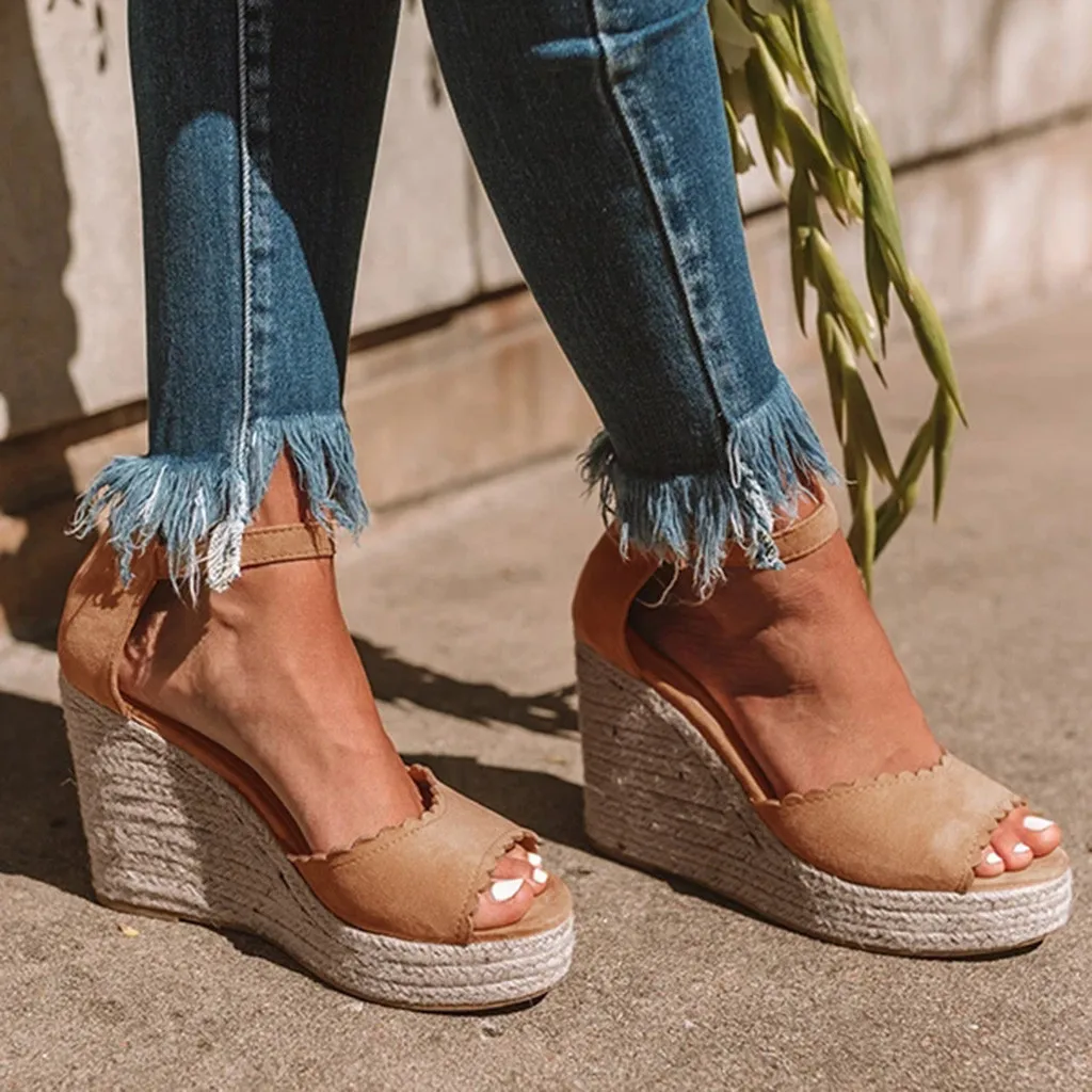 Женские босоножки Boho Wind туфли на танкетке с открытым носком и пряжкой Женская
