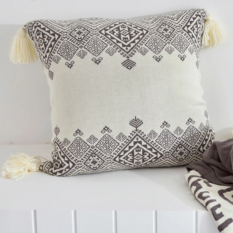 

YIRUIO Ramadan Decoration Cushion Cover 45*45 National Embroideries Geometrical Pattern Tassels Knitted Cotton Pillow Case Cover