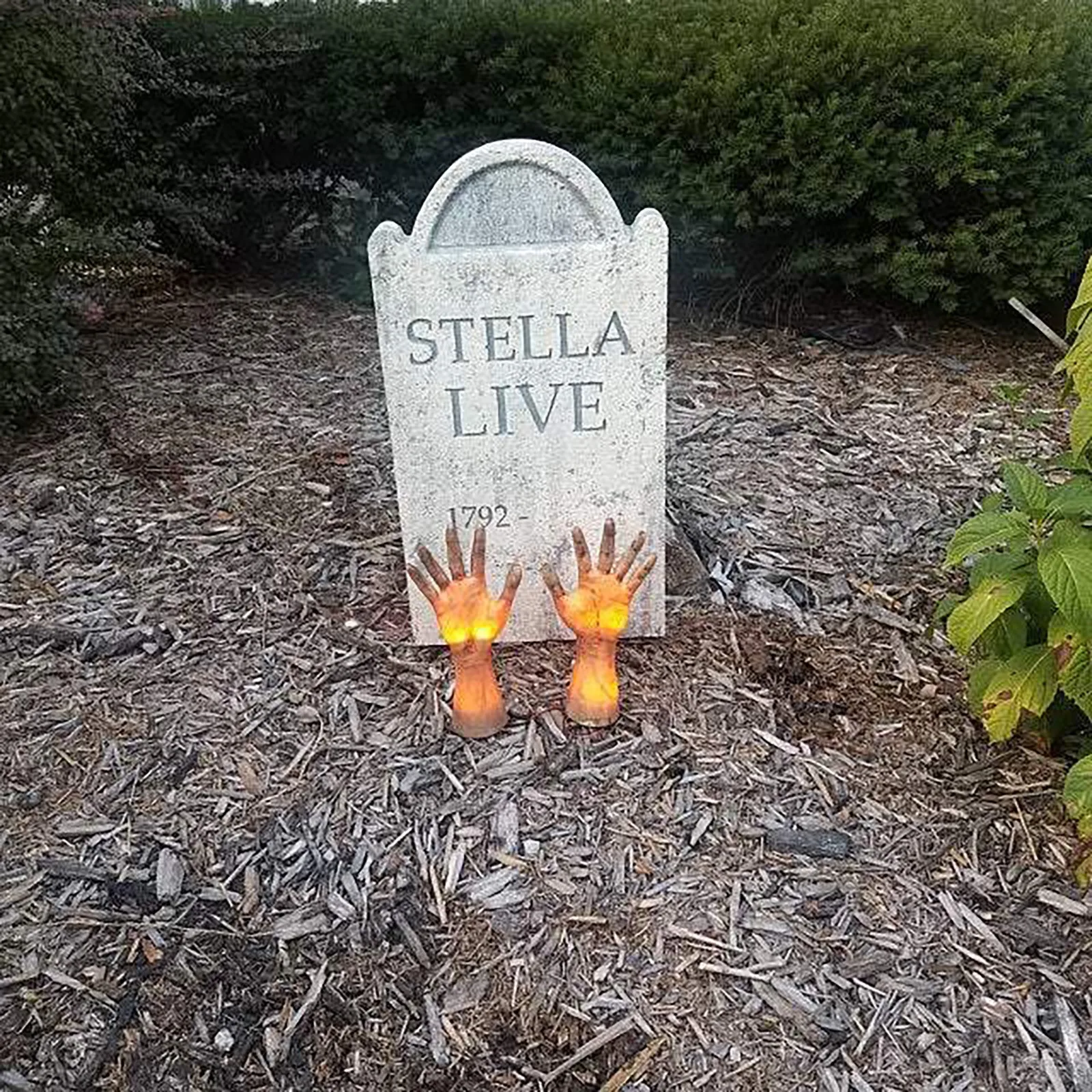 Grave Breakers Halloween Decorations Illuminated Hand Ornament In Front Drawing Sketch Mannequin Model Home Decor Human | Дом и сад