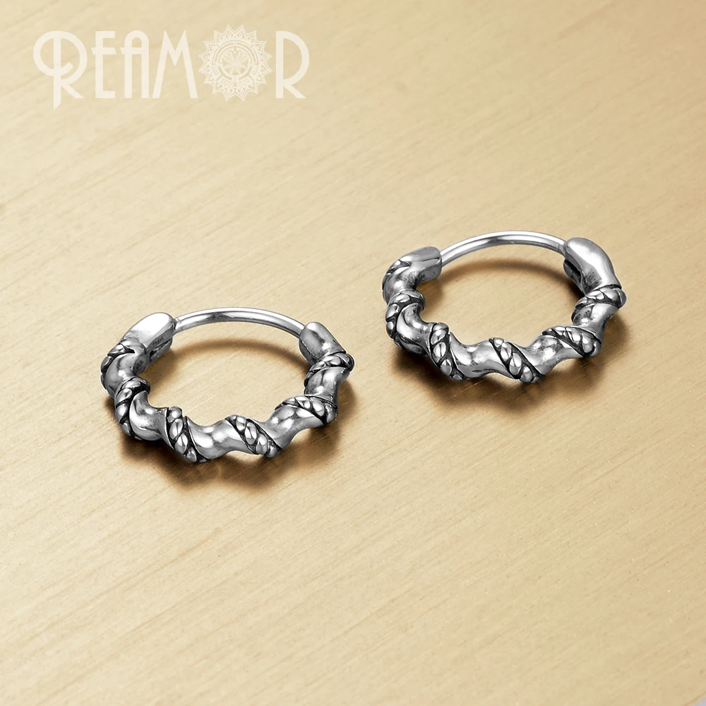 

REAMOR 1 Pair Twisted Hoop Earrings Minimalist Dainty Chic Earrings Hoops Gifts Stainless steel Earrings for Woman