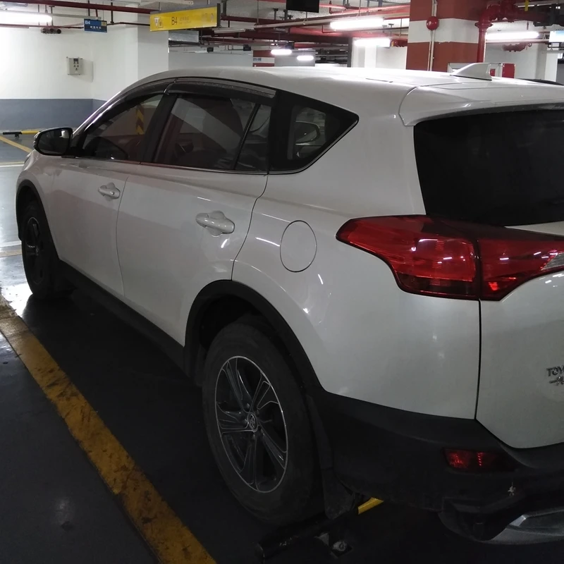 

Fit For Toyota RAV 4 RAV4 2013 2014 2215 2016 4PCS/SET Window Visor Vent Shades Sun Rain Deflector Guard Auto Accessories