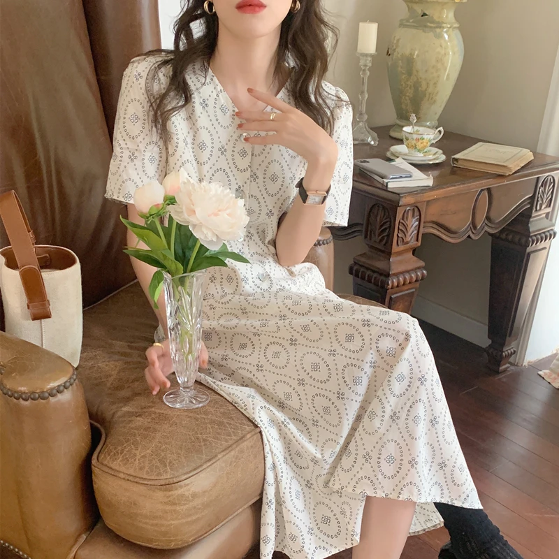 

VICONE Women's Fashion Print V-neck Four Button Dress