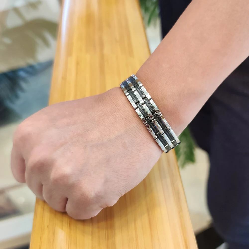 

Black Magnetic Bracelet Homme Wheat 13.5mm Wristband Magnetic Bracelet Male Waterproof Luxury Stainless Steel Bracelet for Men