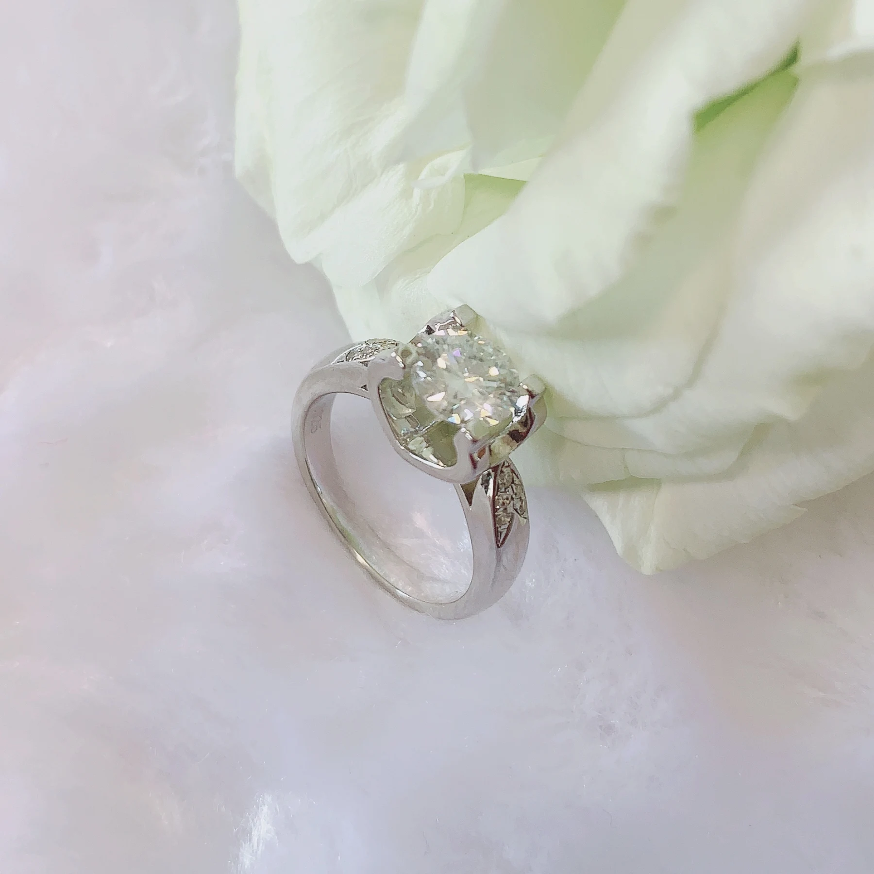 Серебряное кольцо с покрытием из белого золота, 1ct, круглая бриллиантовая огранка, лабораторные ювелирные изделия с бриллиантами, Муассанит, кольцо на годовщину, кольцо для женщин