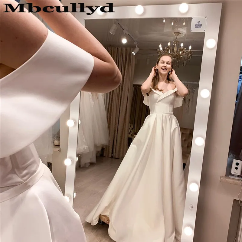 Великолепное свадебное платье трапеция Mbcullyd свадебные платья со шлейфом и
