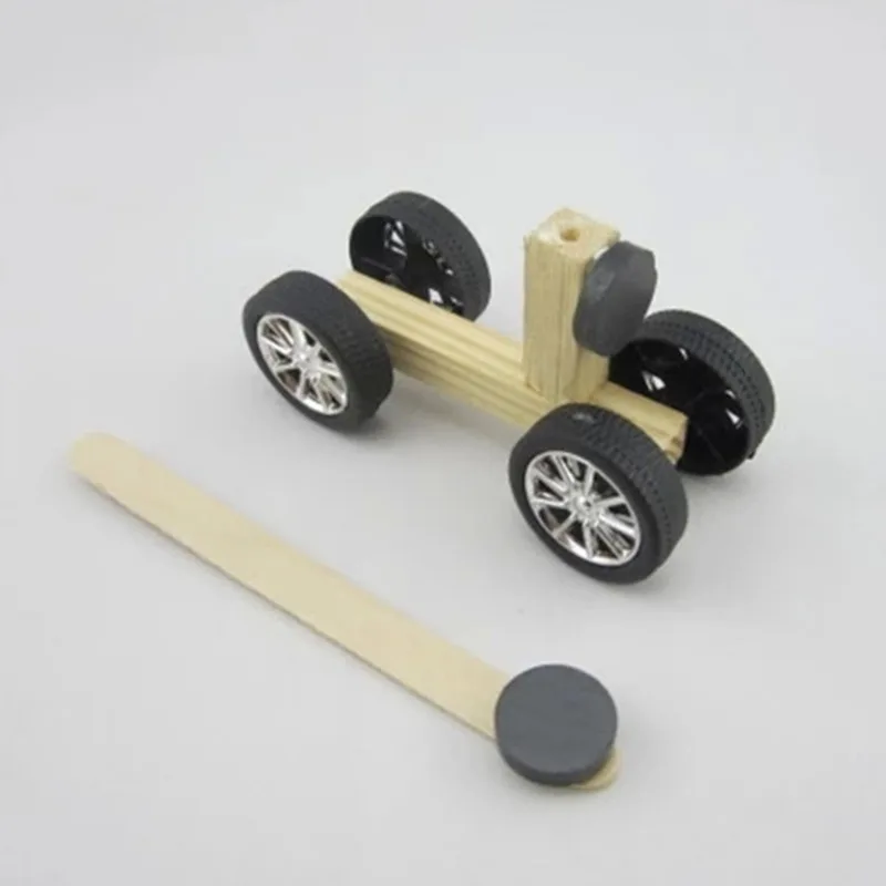 

Детская высокотехнологичная маленькая модель для производства обучающих игрушек для научных экспериментов, магнитный автомобиль, собранн...