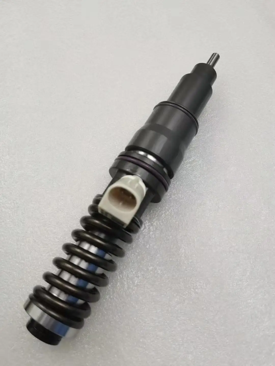 

Engine Parts Fuel Injector 0445110628 0445110629