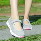 Дышащие женские кроссовки, Спортивная сетчатая обувь для здоровых прогулок, обувь для бега, подарок для матери, светильник Кая обувь на плоской подошве, Размеры 35-42, на лето