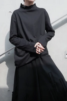 

Dark New Autumn Style, Small Irregular Collar Arc Bottom Texture Cotton Undershirt T Shirt for Women Women Clothing