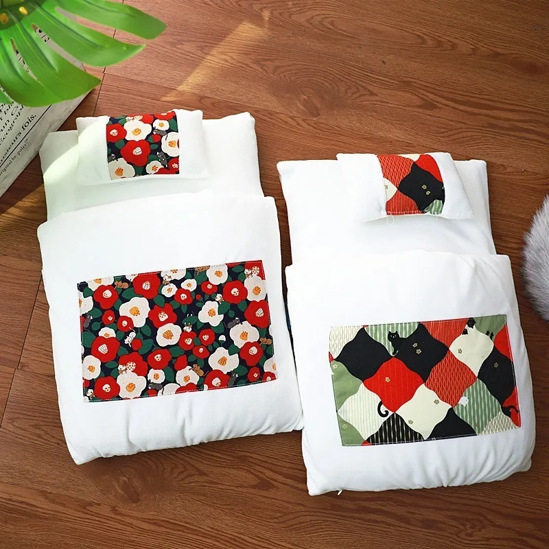 

Japanese Pet Sleeping Bag with Quilt Dog Quilt Cat Nest Removable and Washable Quilt To Keep Warm Pet Products Pet Mat