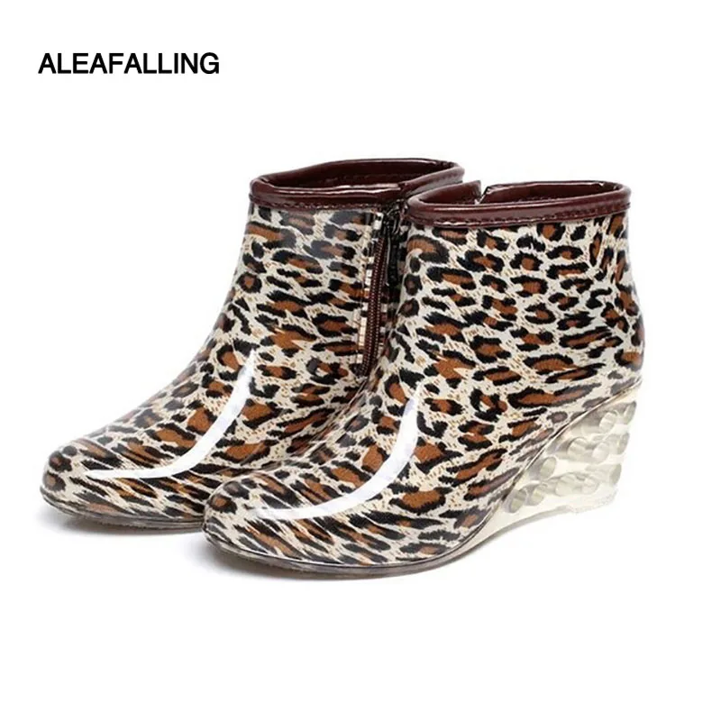

Aleafalling Spring Winter Design Ankle Boots Rain Zipper Leopard Shoes Woman Solid Rubber Waterproof Shoes Botas 6.5cm Heel W051