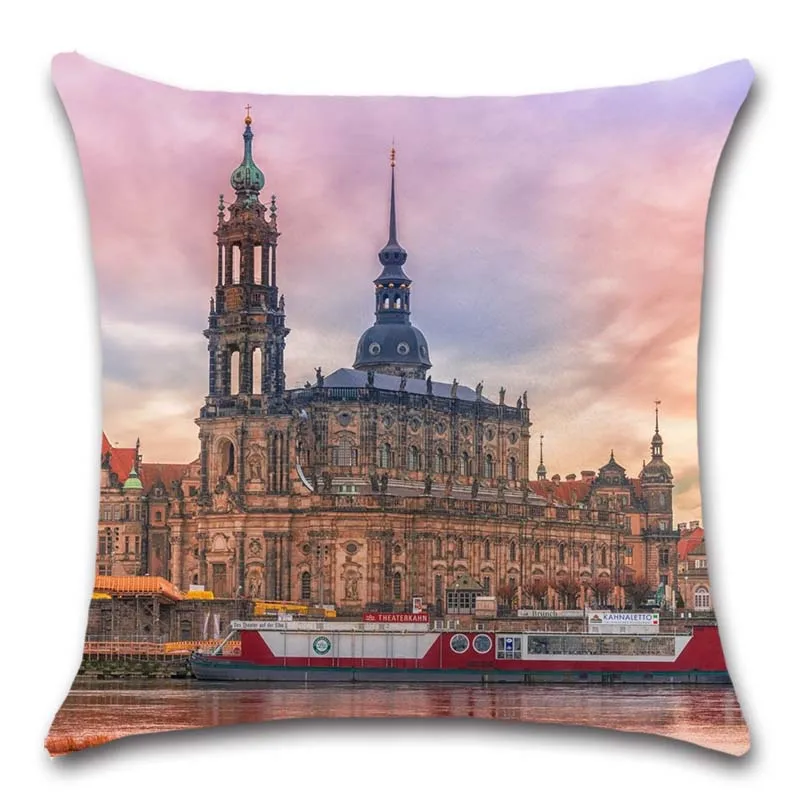 Художественное классическое здание собор церковь белый чехол для подушки
