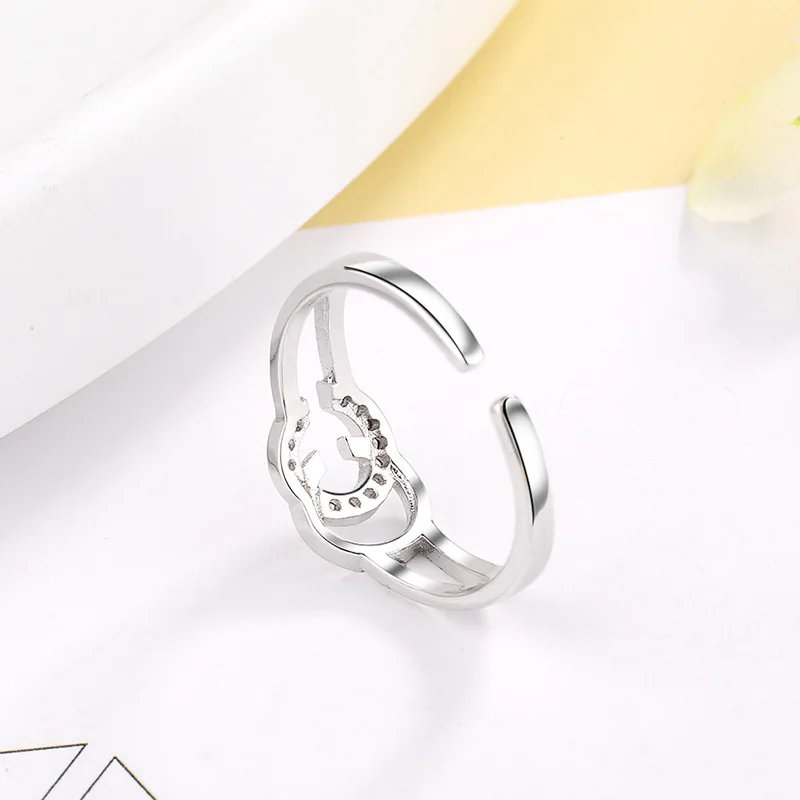 

The new fashion trend of the same style 925 pure inlaid Hao stone index finger opening Korean version of the simple letter ring