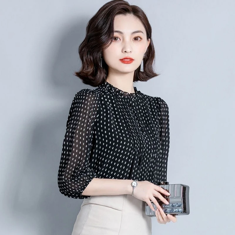 

Women's Spring and Autumn High-end Chiffon Shirt Women's Leisure Long Sleeve O-neck Dot Printed Chiffon Bottoming Shirt
