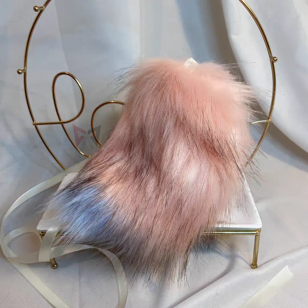 

Costumes & Accessories